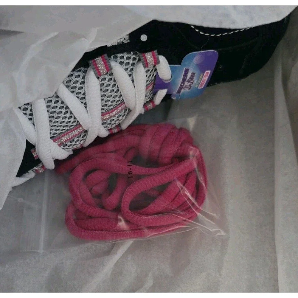 Skechers brand new